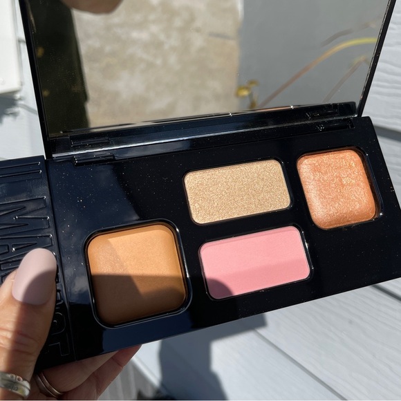 IL MAKIAGE High Point Face Palette - Picture 12 of 12